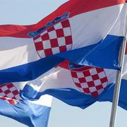 Hrvatske zastave u Kninu