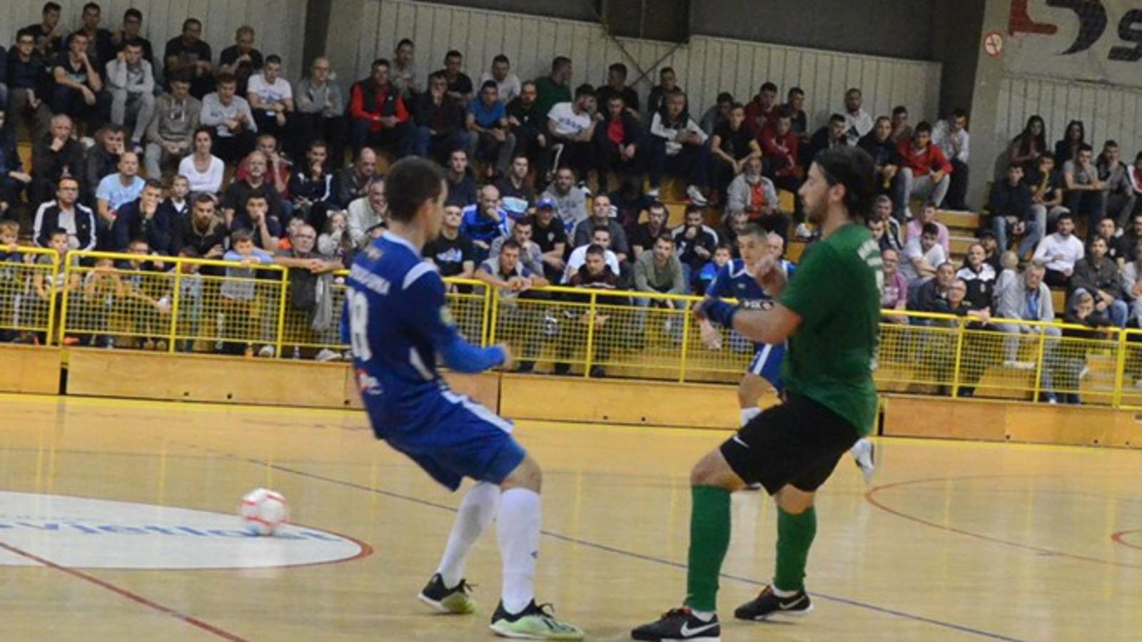 Igor Mirković (zelena majica), strijelac drugog gola za Brođane.