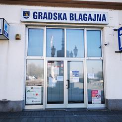 Gradska blagajna na Trgu Ivane Brlić Mažuranić u Slavonskom Brodu