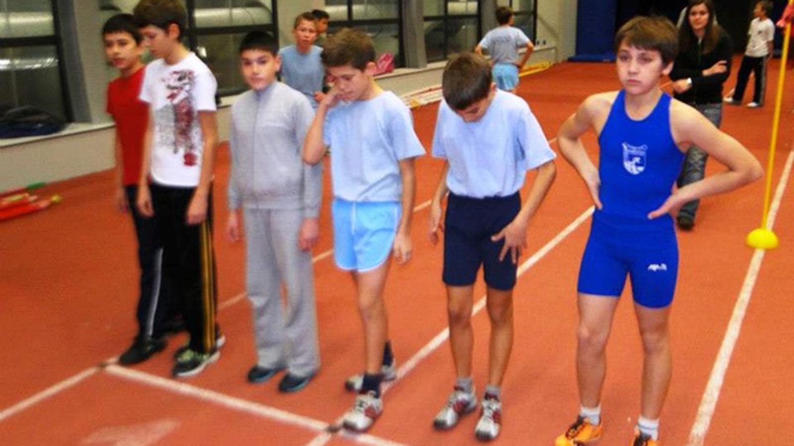 Stjepan Šarac, prvi s desna