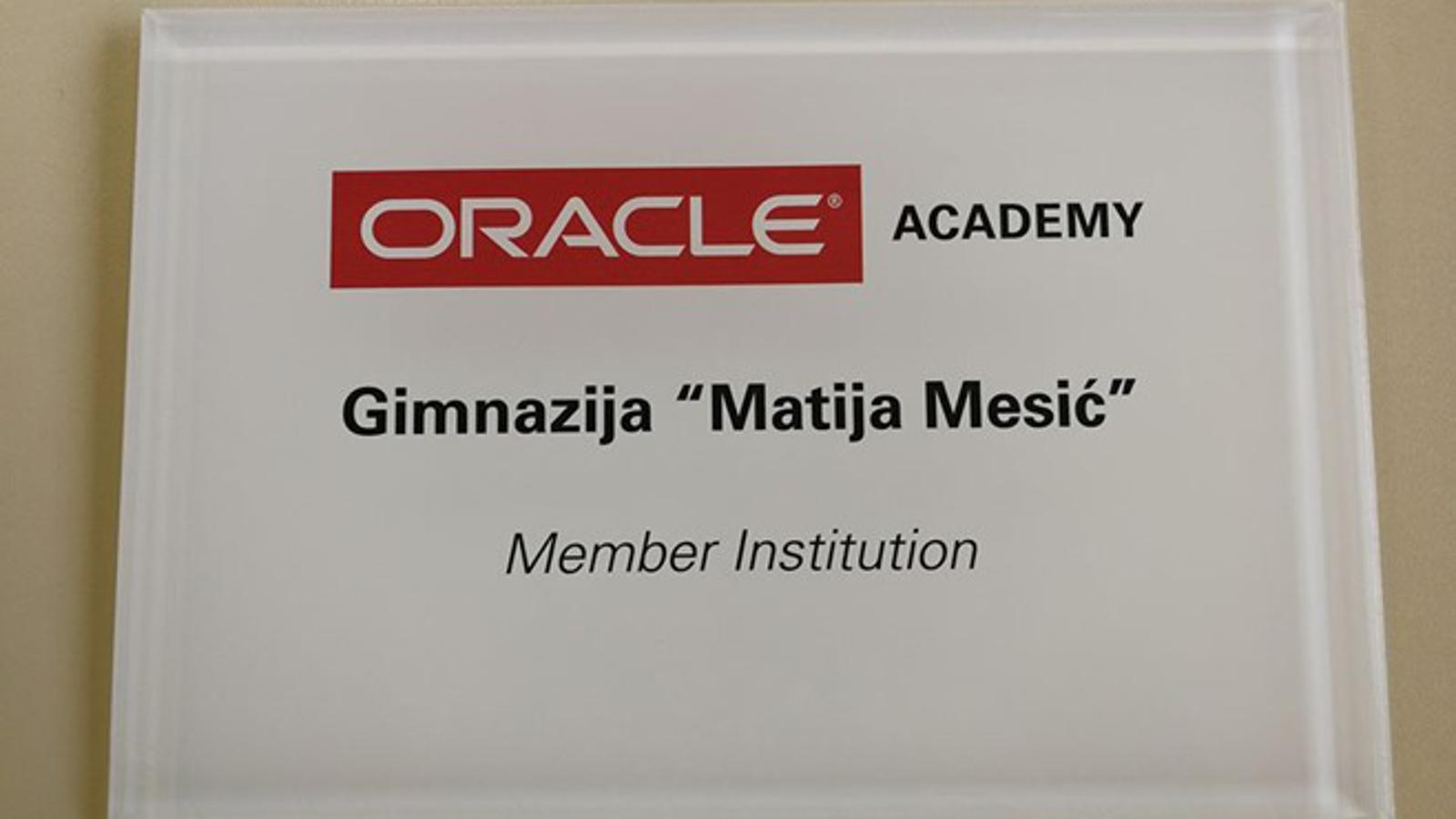 Oznaka člana Akademije za GMM