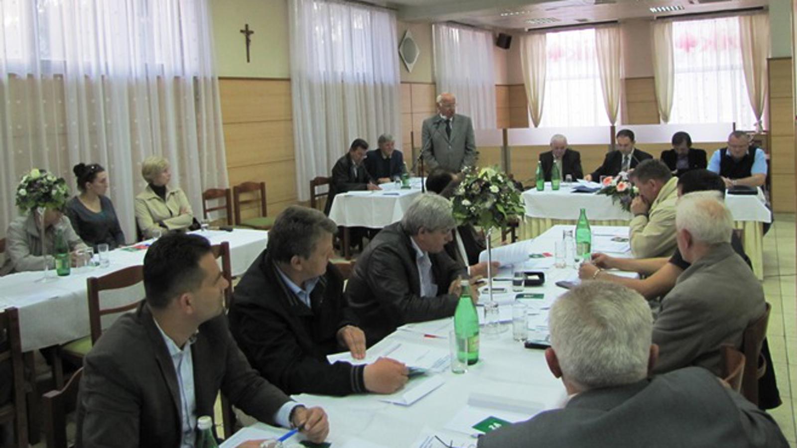 Predsjednik HNS-a Vlatko Marković govori na Izvještajnoj skupštini ŽNS-a