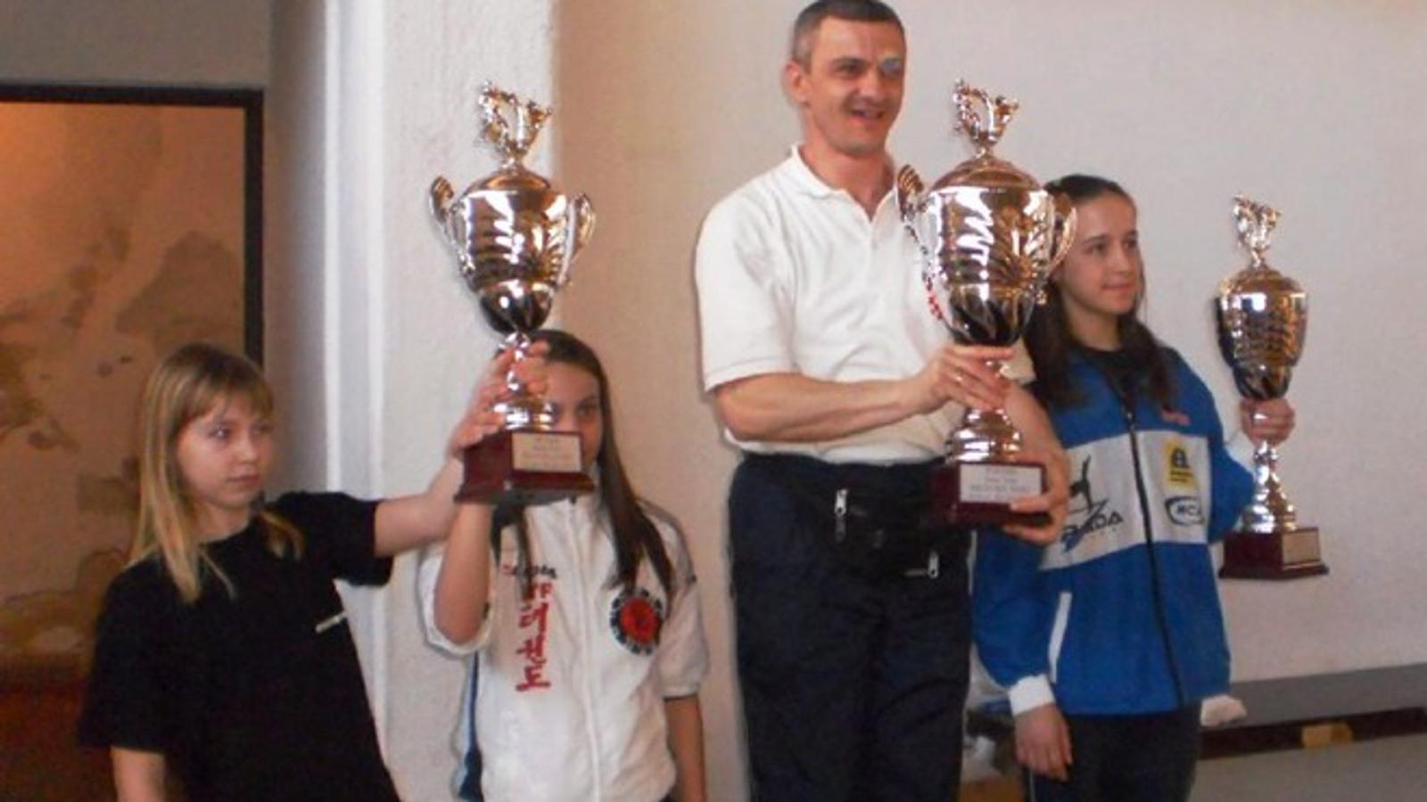 Veliki pehar za prvo mjesto u Puli u rukama trenera Roberta Katušića
