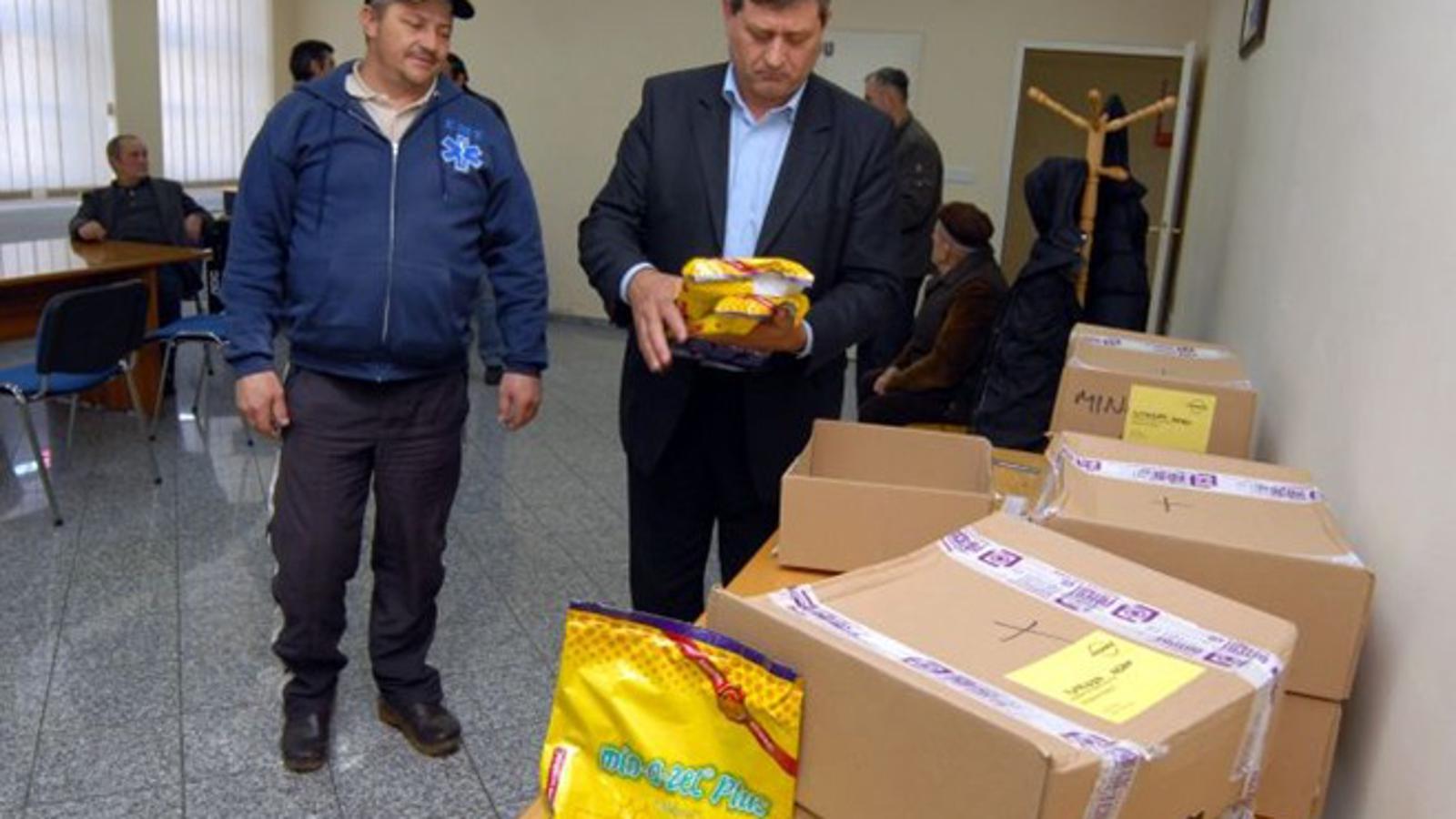 Ponosni načelnik Jovičić pomaže svojim biračima