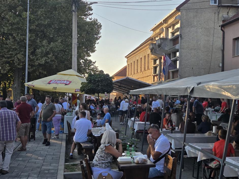 Ribarska večer u Davoru, 8. kolovoza 2026. | Author: Foto: DZ/PLUS