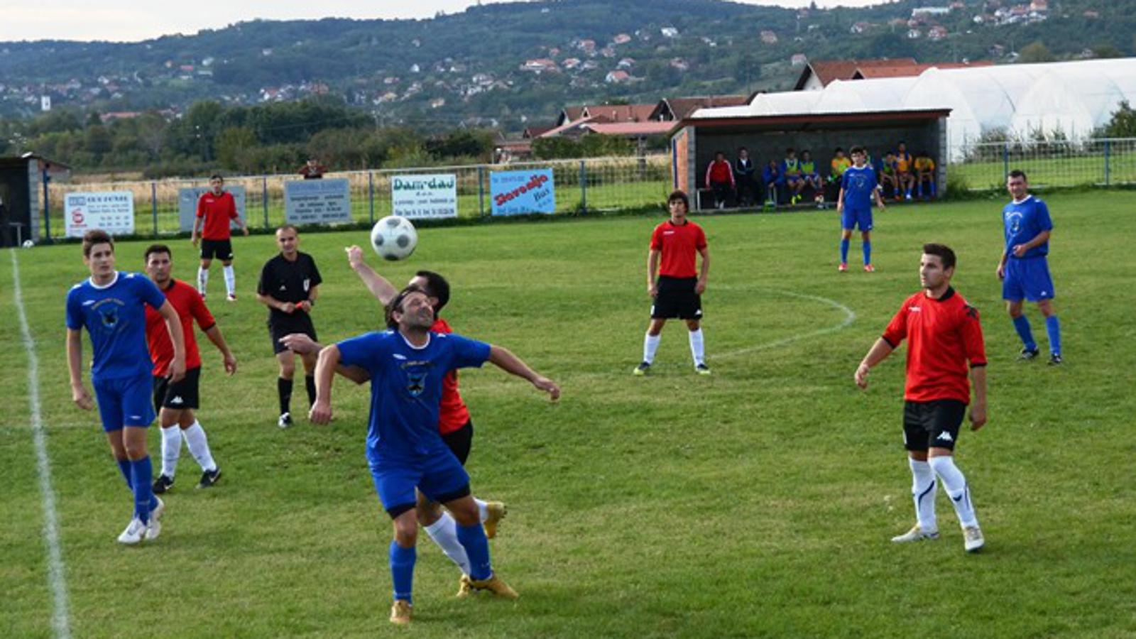 U Bukovlju, Slavonac (crveni) je u posljednjoj minuti pobjedio Cerničane