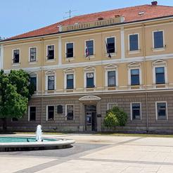 Zgrada Strojarskog fakulteta u Slavonskom Brodu