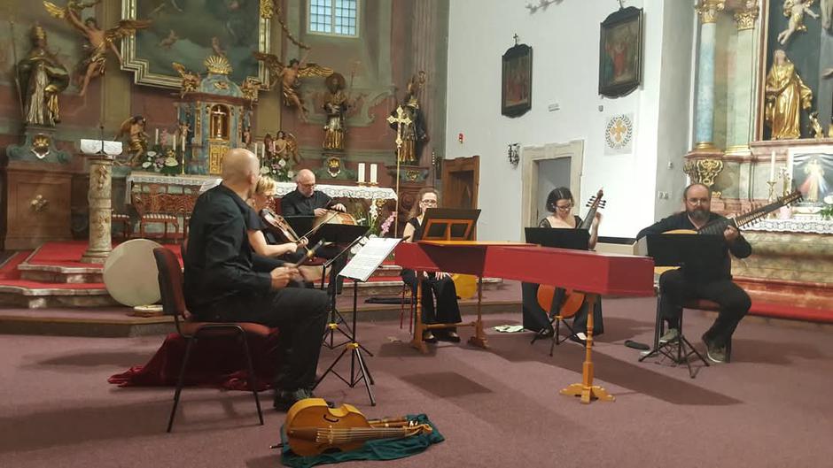  | Author: Early Music Ensemble Minstrel