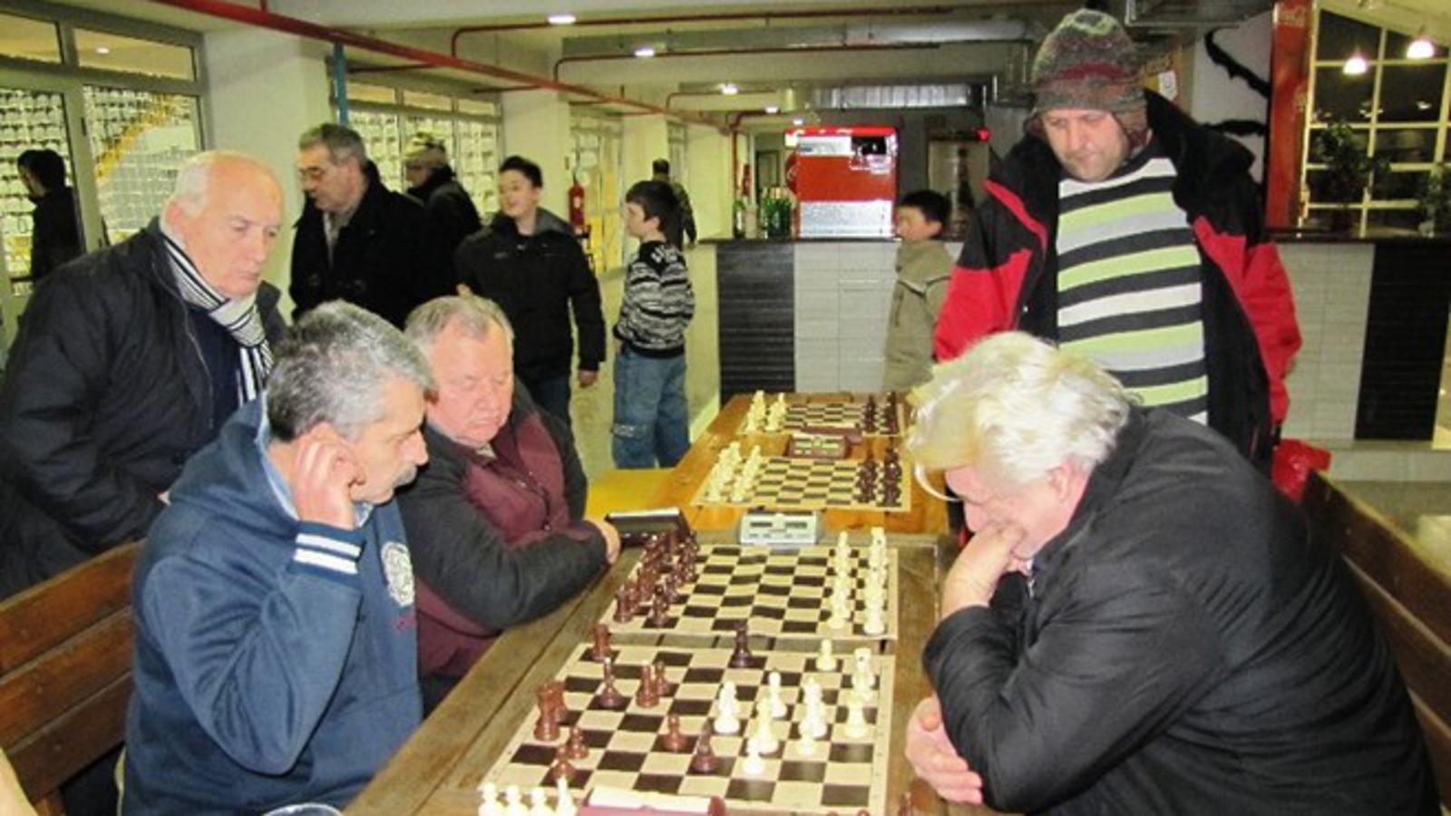 S jednog od ranijih šahovskih turnira