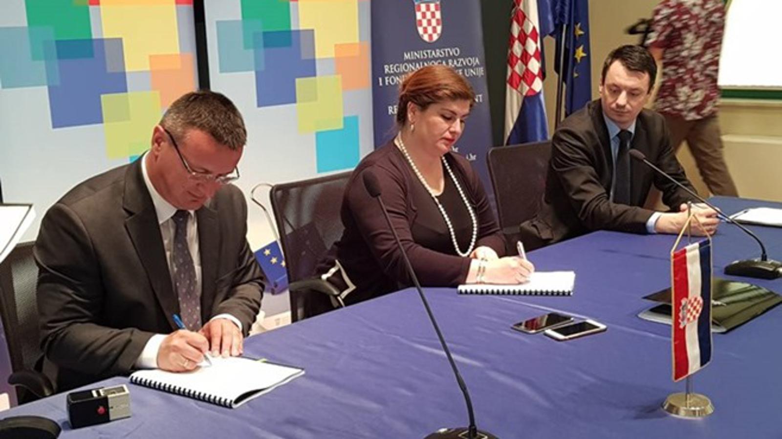 Potpisivanje ugovora