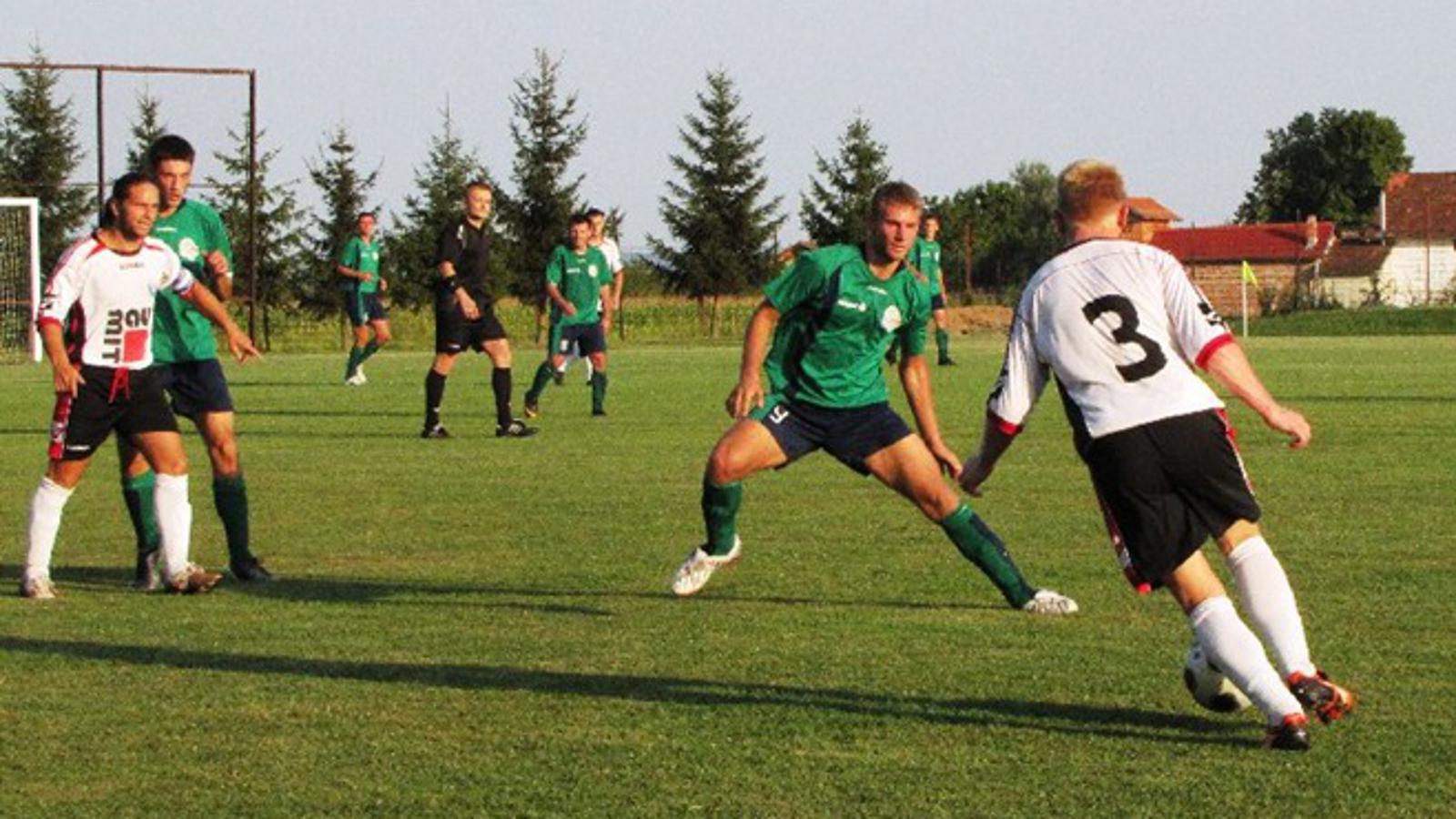 Alen Mijić (zelena majica br.9) ugradio je u pobjedu Slobodnice u Našicama jedan gol
